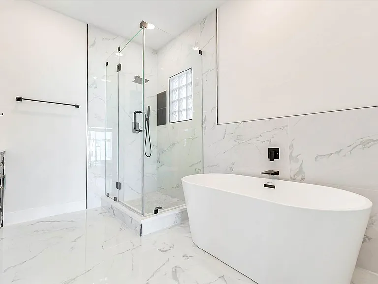 5638 Dolores St — Photo 28