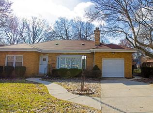 1035 E Washington Blvd, Lombard, IL