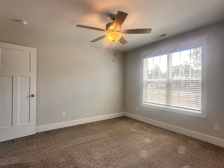 201 Thistleberry Dr — Photo 39
