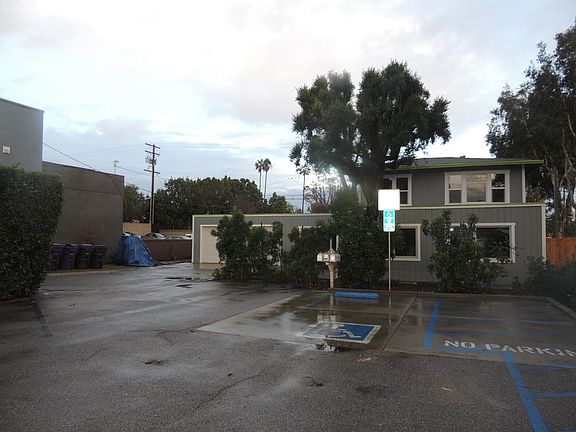 2nd image of 3732 Long Beach Blvd