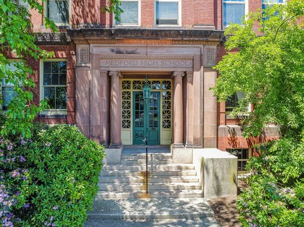 54 Forest St APT 219, Medford, MA 02155
