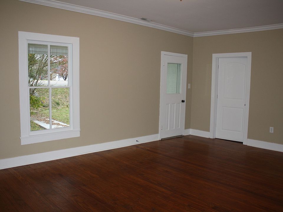 2nd image of 3932 Andersonville Hwy
