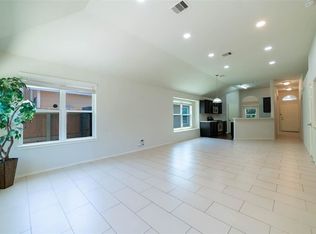 6818 Hampden Point Ct, Houston, TX 77040