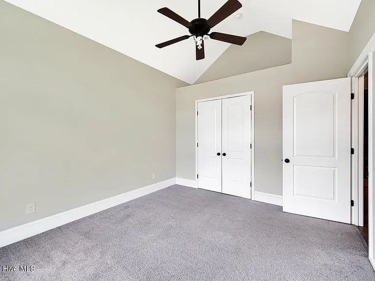2400 Dovedale Ct #B — Photo 38
