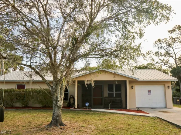 575 Sabal Palm Ct, Labelle, FL 33935