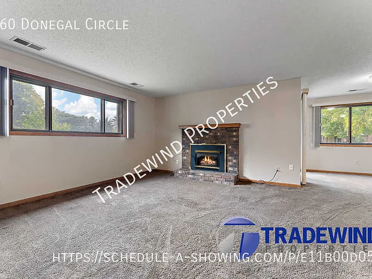 560 Donegal Cir — Photo 14