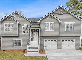 1905 Pilgrim Rd, Cumming, GA 30040