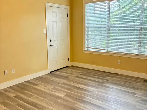 1209 E Fortification St #D, Jackson, MS 39202
