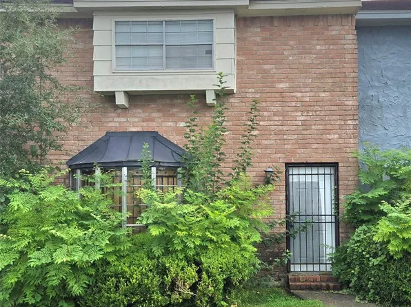 7063 Chasewood Dr, Missouri City, TX 77489