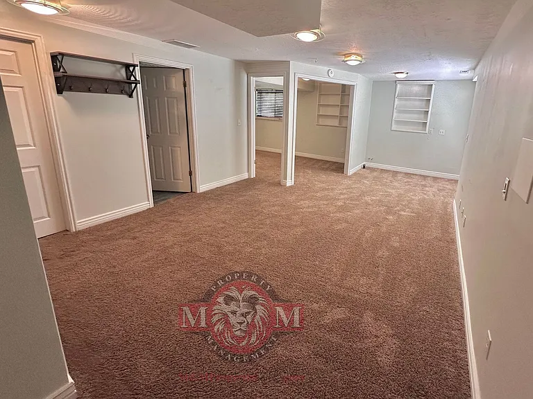 12128 S Woodridge Rd — Photo 31