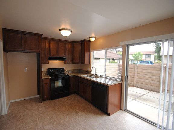5th image of 1701 N Willow Woods Dr #D