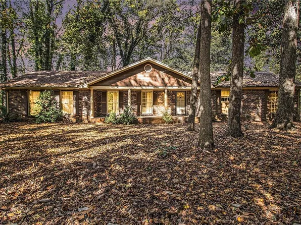 2881 Glenhaven Ct SW, Conyers, GA 30094