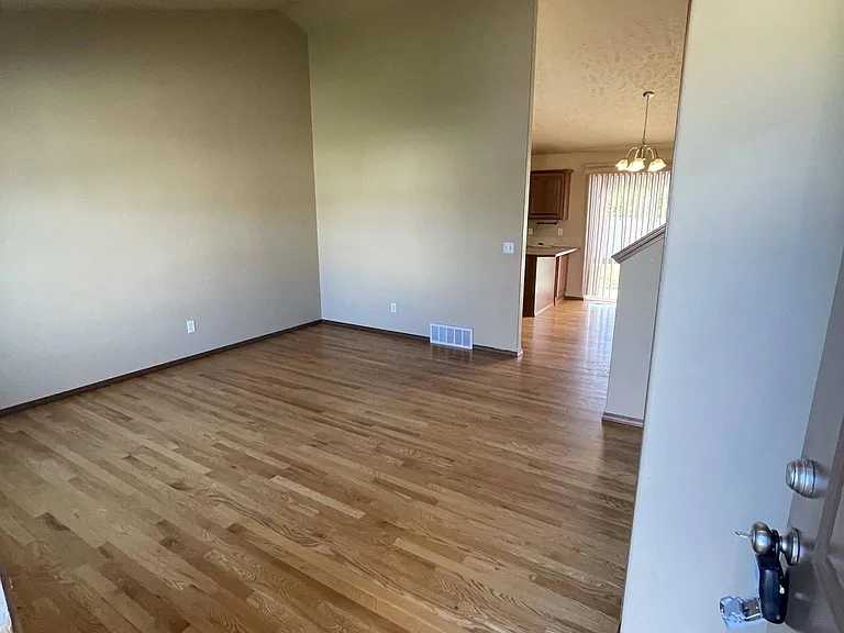 3820 S Morrow Ln — Photo 12