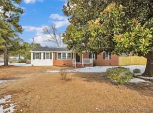 6158 Pine St, Fayetteville, NC 28311