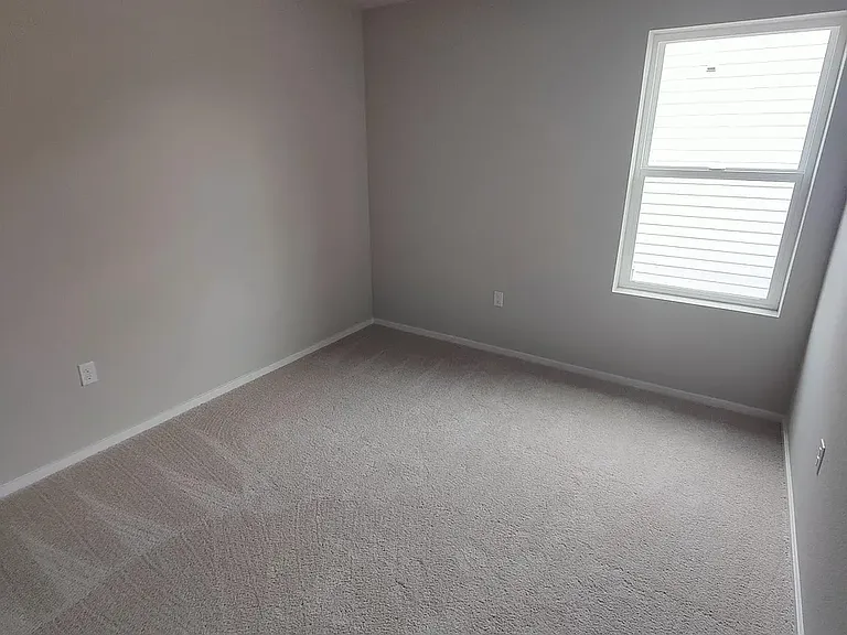 5249 49th Ave NE — Photo 22