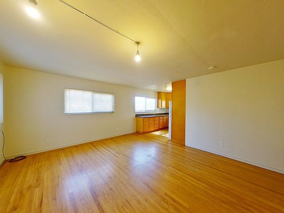 5th image of 2732 Benvenue Ave APT 4