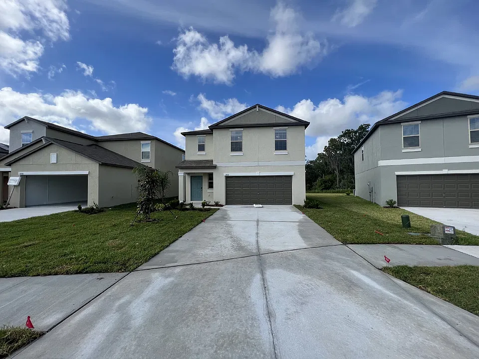 12032 Miracle Mile Dr