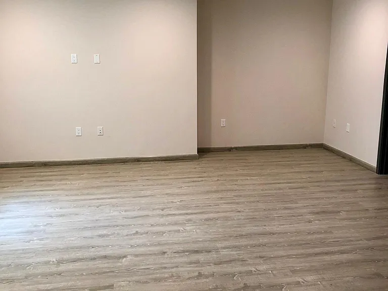 6238 Fulton Ave — Photo 8