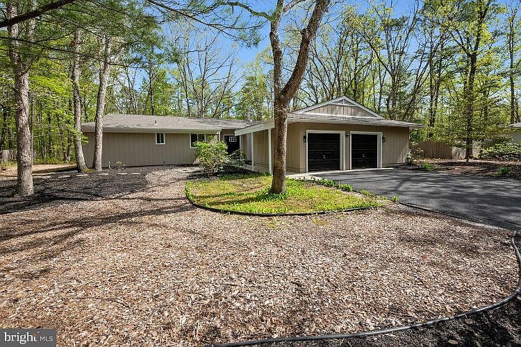 1st image of 31 Tallowood Dr