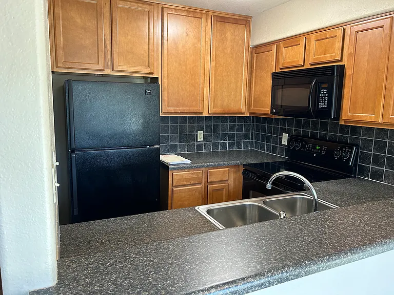 2700 Kimberlea Dr — Photo 11
