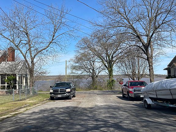 5th image of 506 Weston St