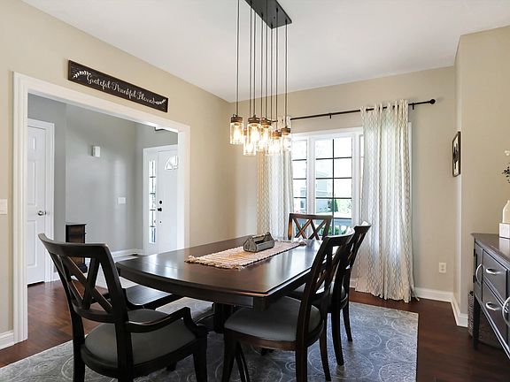 4th image of 2111 Corsican Cir