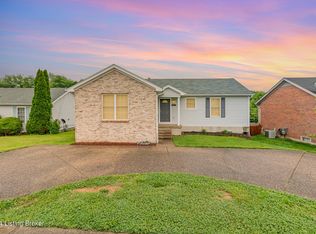 10105 Rod N Reel Rd, Louisville, KY 40229