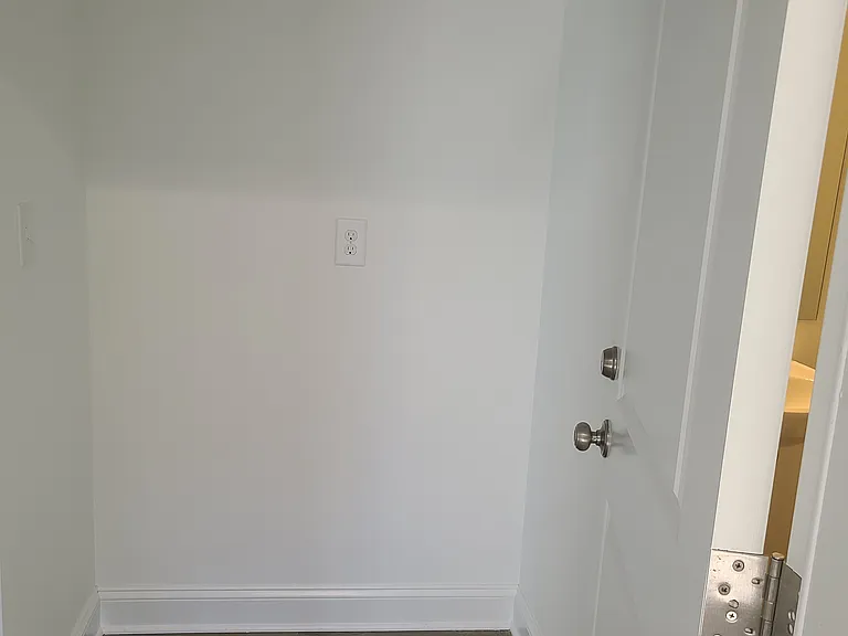 2067 Maggie Valley Dr — Photo 1