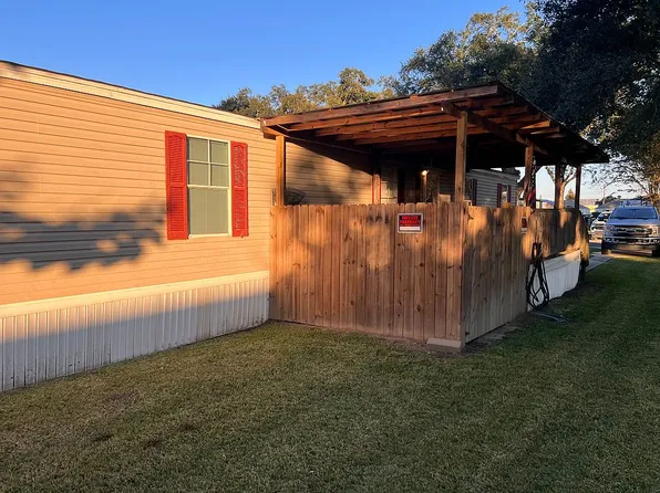 302 E 2nd St, Belle Chasse, LA 70037