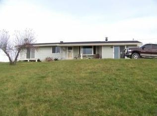 8523 Tannery Rd, Two Rivers, WI 54241