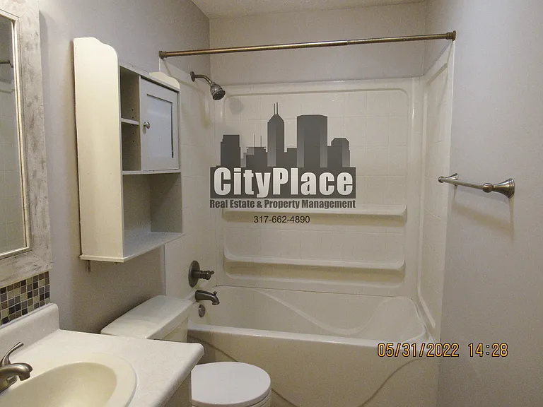 525 E Pine Ridge Dr — Photo 9