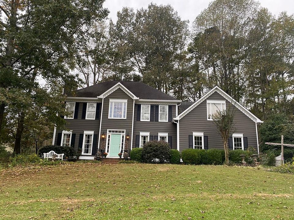 1st image of 826 Silver Springs Dr