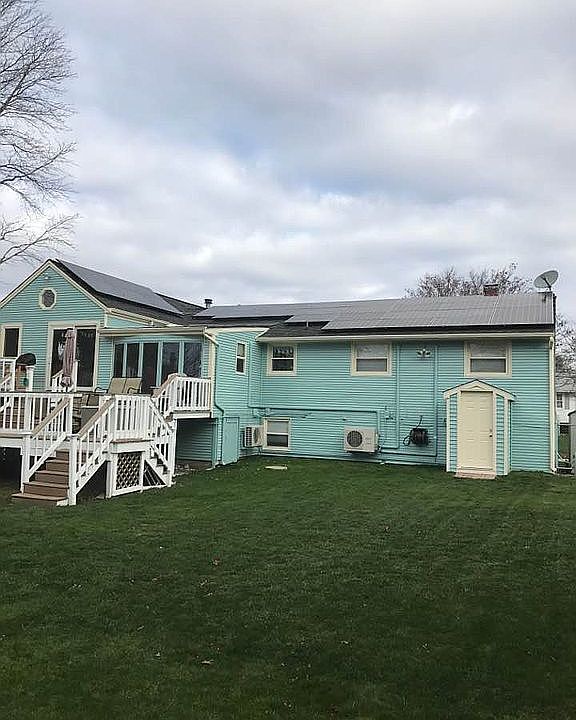 2nd image of 19 Louise Dr