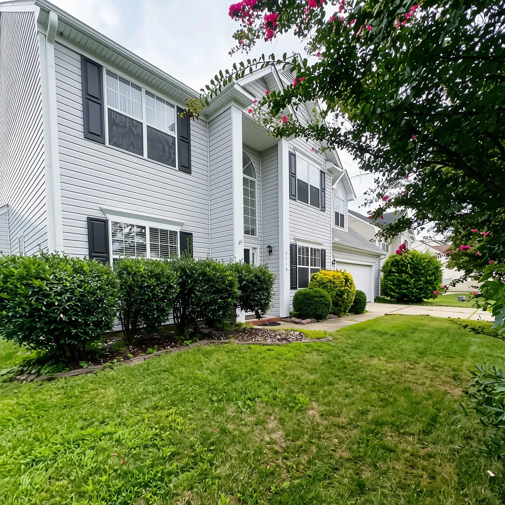 4 bed, 2360 sqft, $2,800 — Photo 2