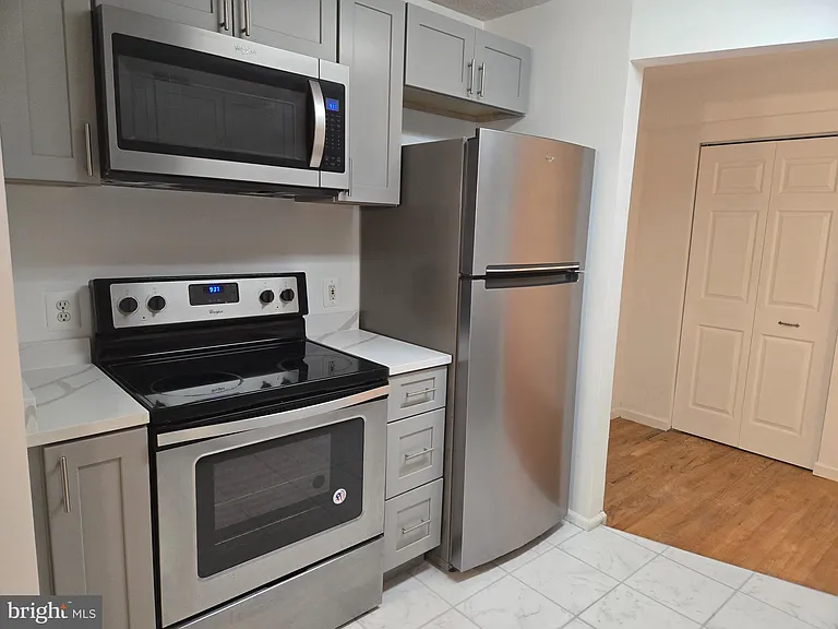 1101 Saint Paul St #302 — Photo 12