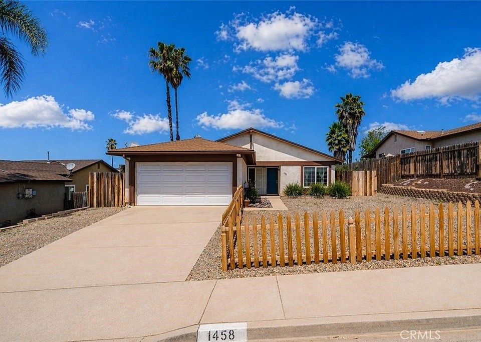 1458 Kent Ave, Escondido, CA 92027 | MLS #PT26195489 | Zillow