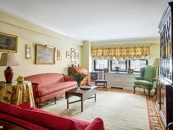 2nd image of 411 E 57th St APT 5A