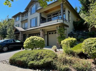 493 Sky Country Way NW, Issaquah, WA 98027