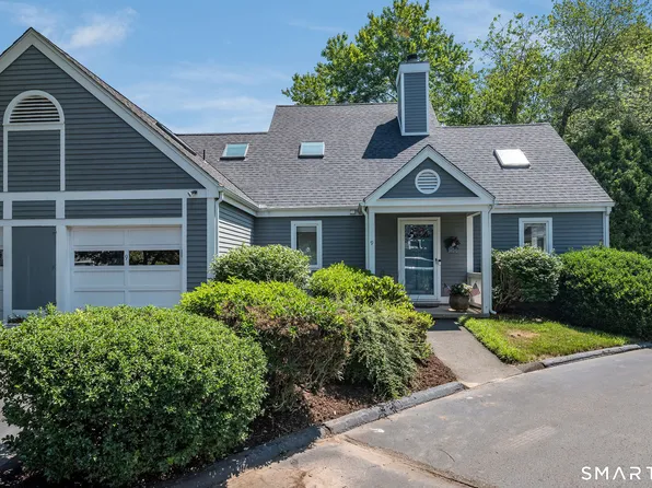 9 Centre Village Drive #9, Madison, CT 06443
