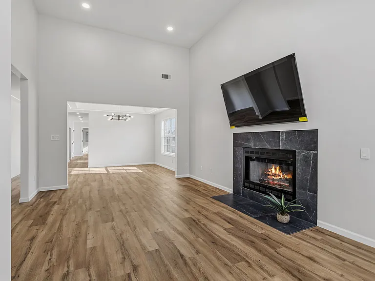 87 Park Ln — Photo 5
