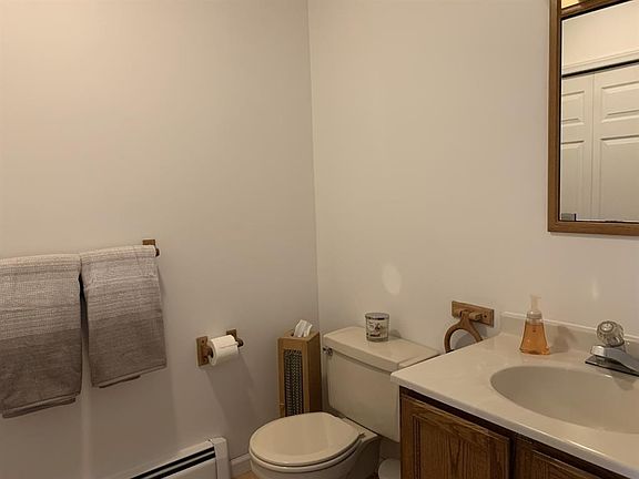 3rd image of 16 & 18 Williams Pl