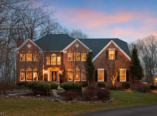 15 Cardinal Way, Flemington, NJ 08822