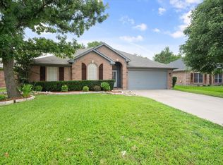 2706 Ferncrest Trl, Mansfield, TX 76063
