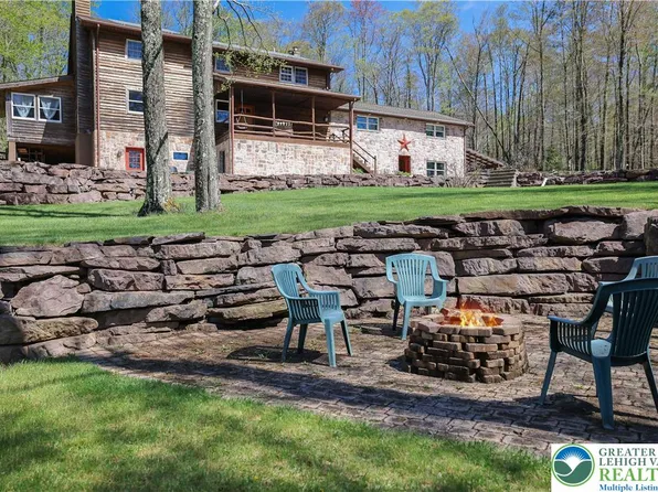 32 Black Bear Cir, Kunkletown, PA 18058