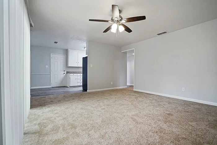 2109 Monifieth Way — Photo 12