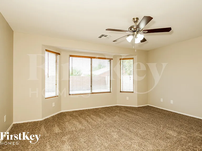 7221 W Marlette Ave — Photo 9