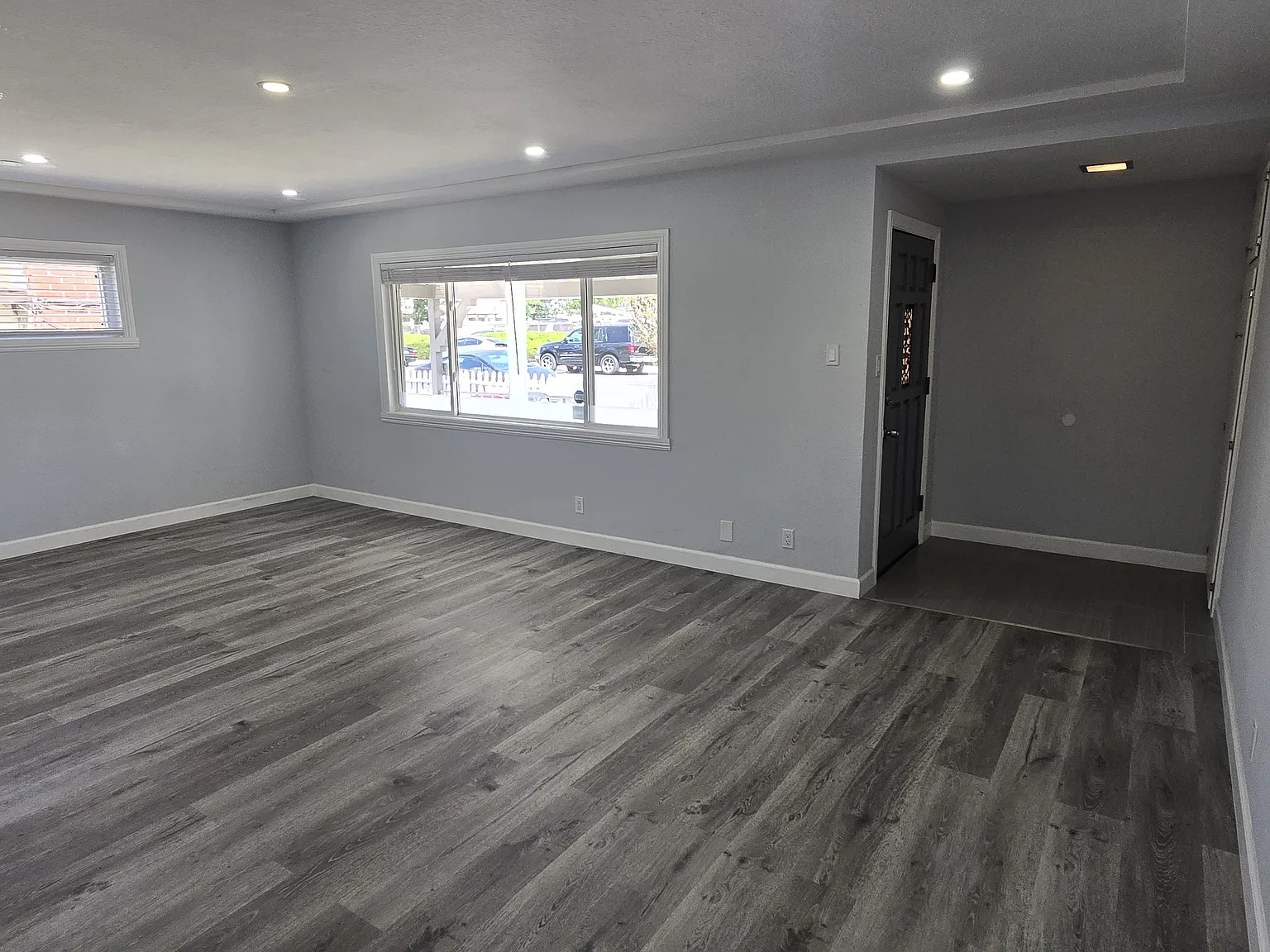 4 bed, 1612 sqft, $3,950 — Photo 2