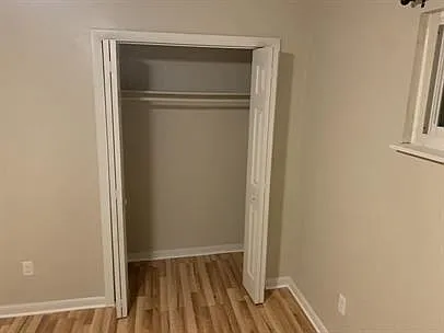 3300 Valley View Dr N — Photo 16