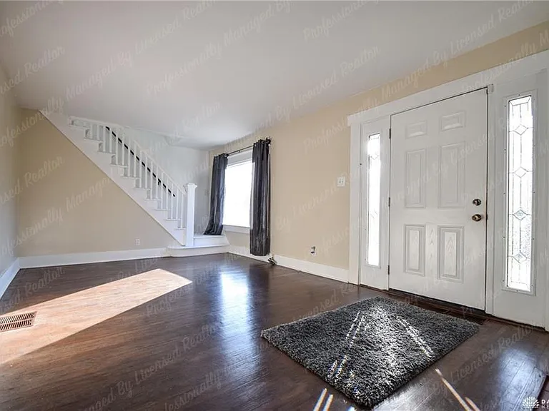 2926 Robin Rd — Photo 9