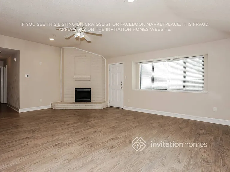 2665 Claremont Dr — Photo 4